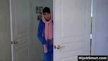 Arab step sister wears hijab when fucking stepbrother